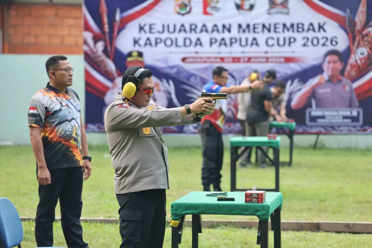 chief-fadil-imran-and-papua-police-hold-joint-shooting-exercise