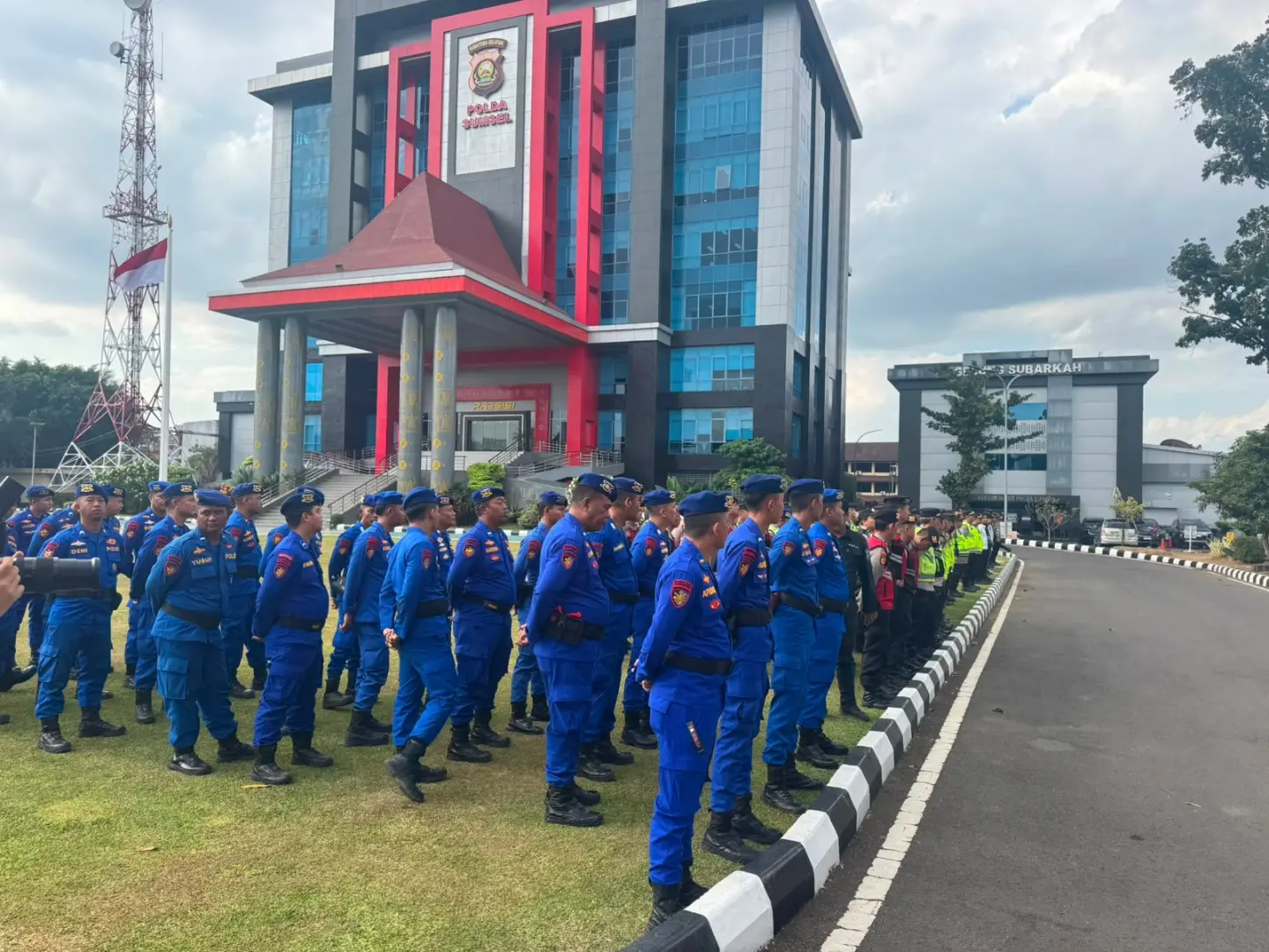 south-sumatra-police-ensure-smooth-traffic-during-vice-president-gibrans-visit