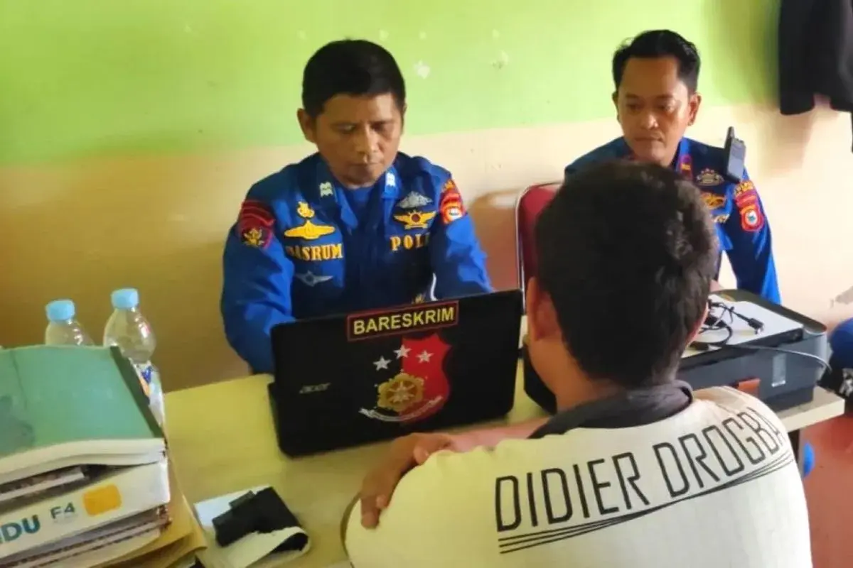 police-questions-crew-of-sunken-vessel-km-nurul-salsa-in-selayar-waters