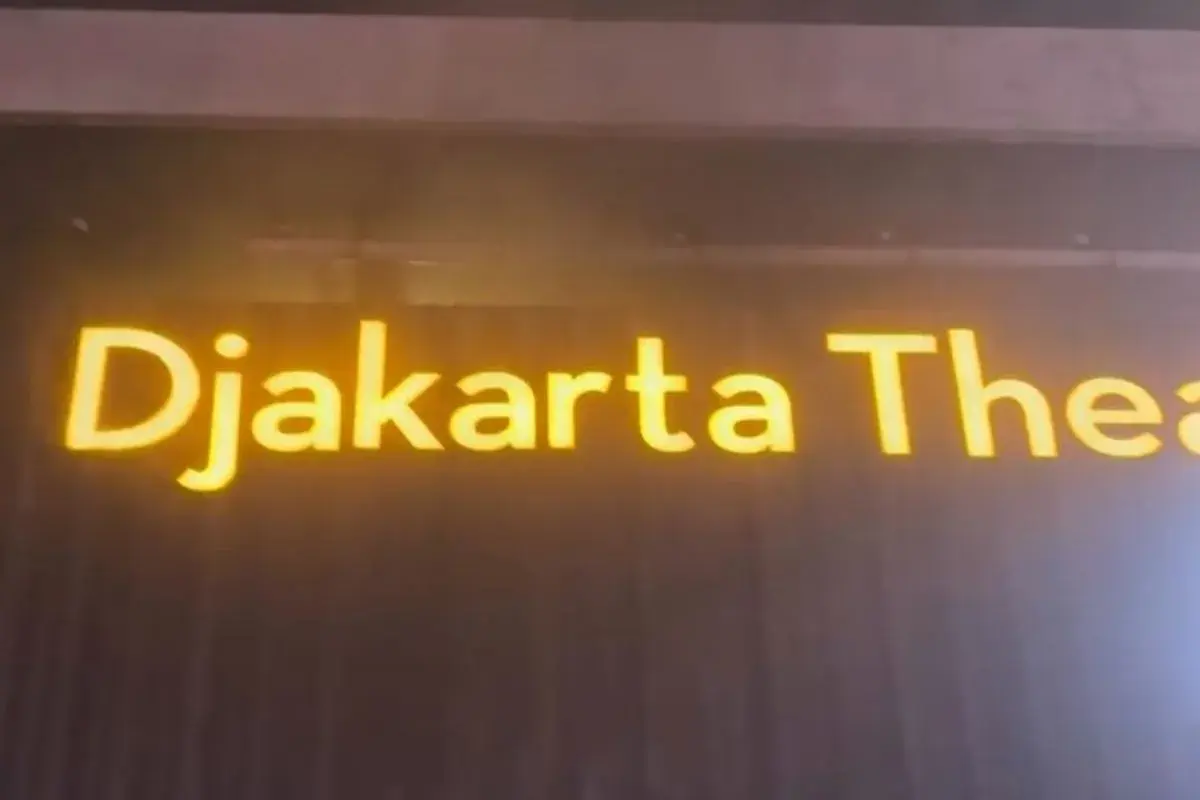 fire-broke-out-at-djakarta-theater-no-casualties-reported