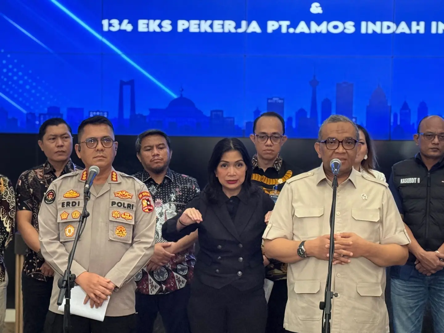 inp-and-manpower-ministry-help-resolve-the-dispute-between-pt-amos-and-its-former-134-workers