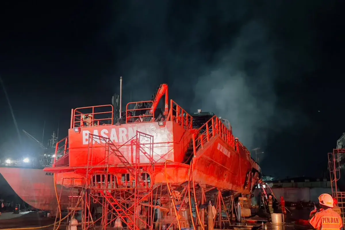 investigation-on-search-and-rescue-ship-in-muara-baru-shipyard-is-underway