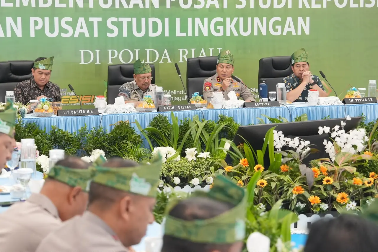 riau-police-pioneer-environmental-center-to-advance-green-policing-initiative-inp-pr-division-head