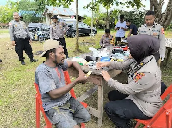 damai-cartenz-task-force-delivers-free-healthcare-to-remote-papua-village