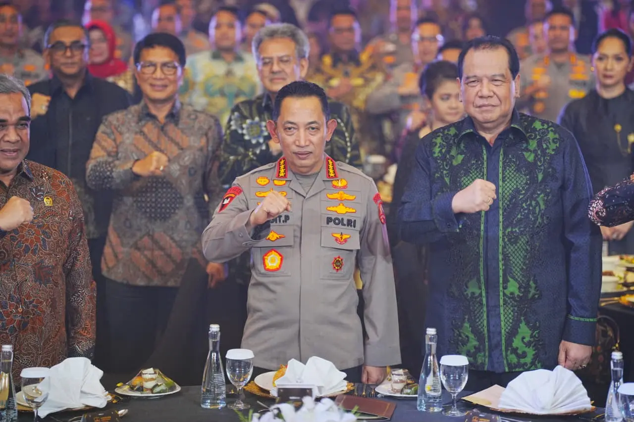 inp-chief-urges-officers-to-uphold-general-hoegengs-integrity