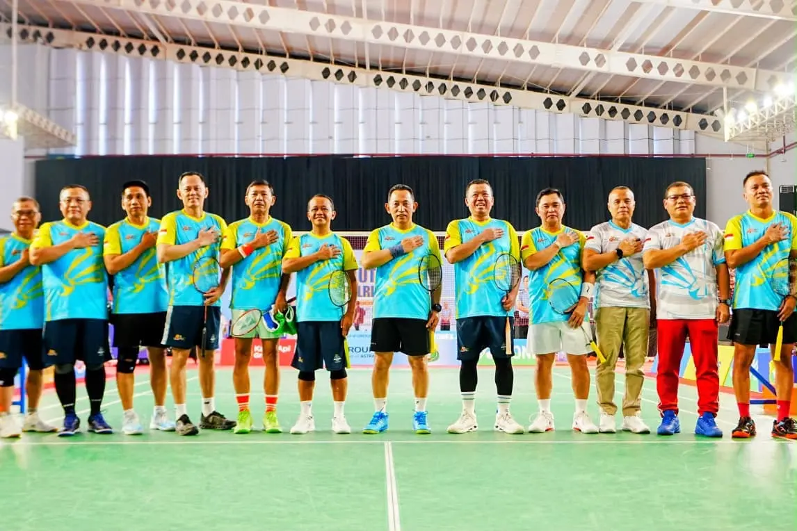inp-chief-officially-closes-2026-kapolri-cup-badminton-tournament