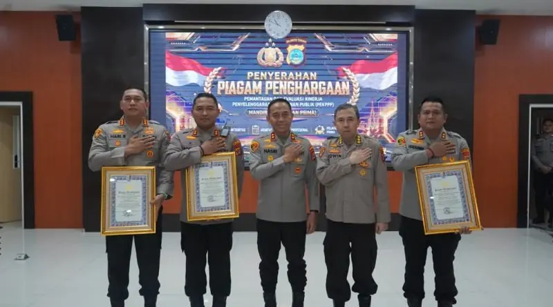 central-sulawesi-police-chief-leads-operational-meeting-as-three-precincts-receive-prime-service-awards