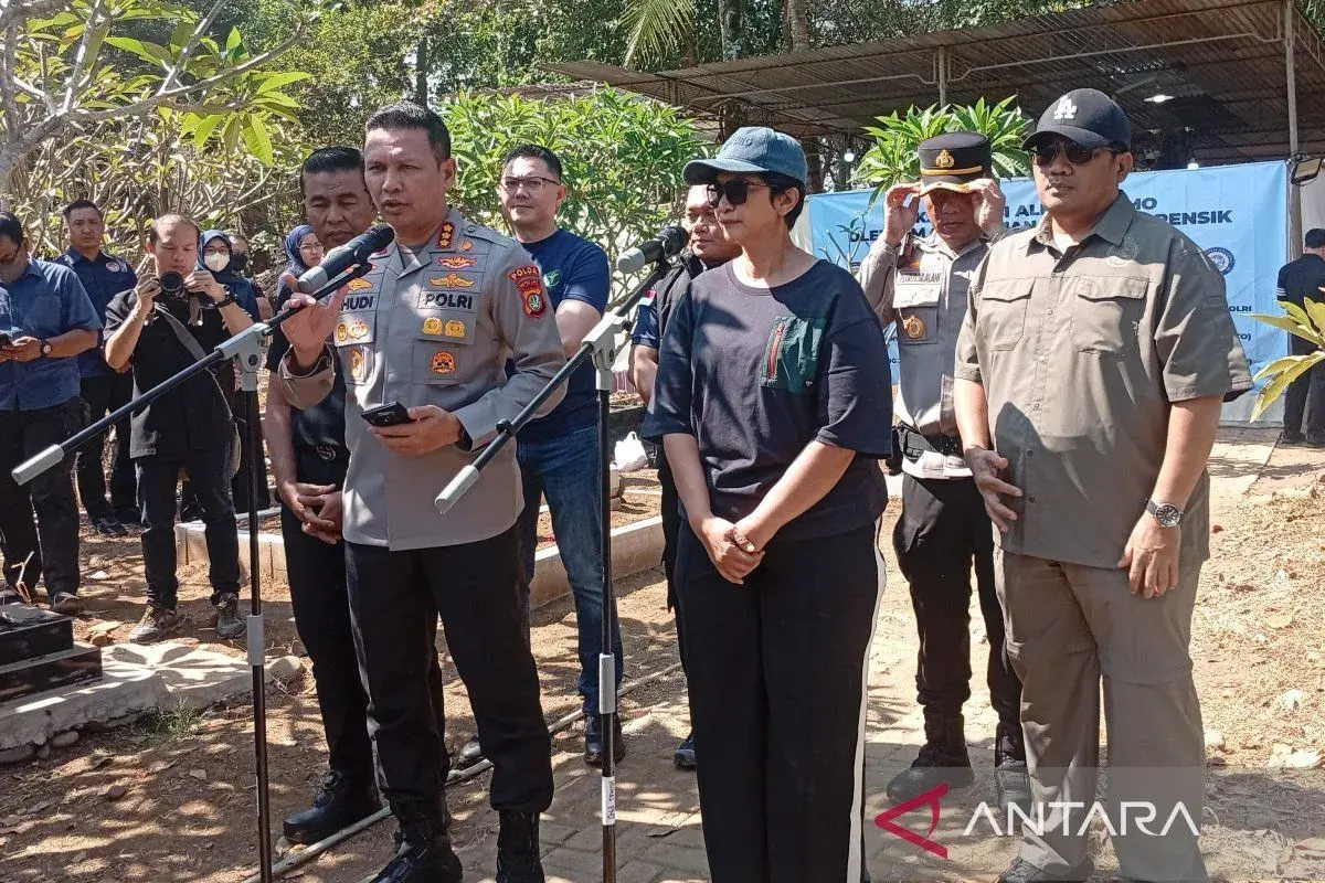 police-to-exhume-the-graveyard-of-former-butler-of-febrie-adriansyah