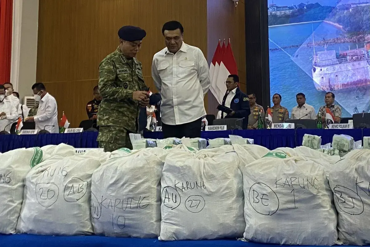 coordinating-minister-djamari-emphasized-indonesia-to-never-be-the-transit-for-transnational-crimes