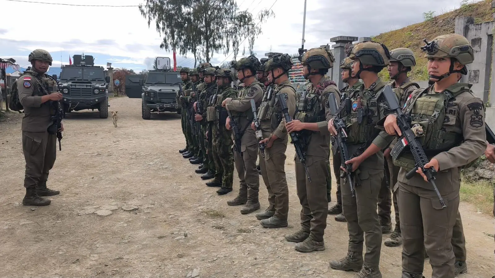 joint-military-police-forces-boost-security-in-intan-jaya-ahead-of-independence-day