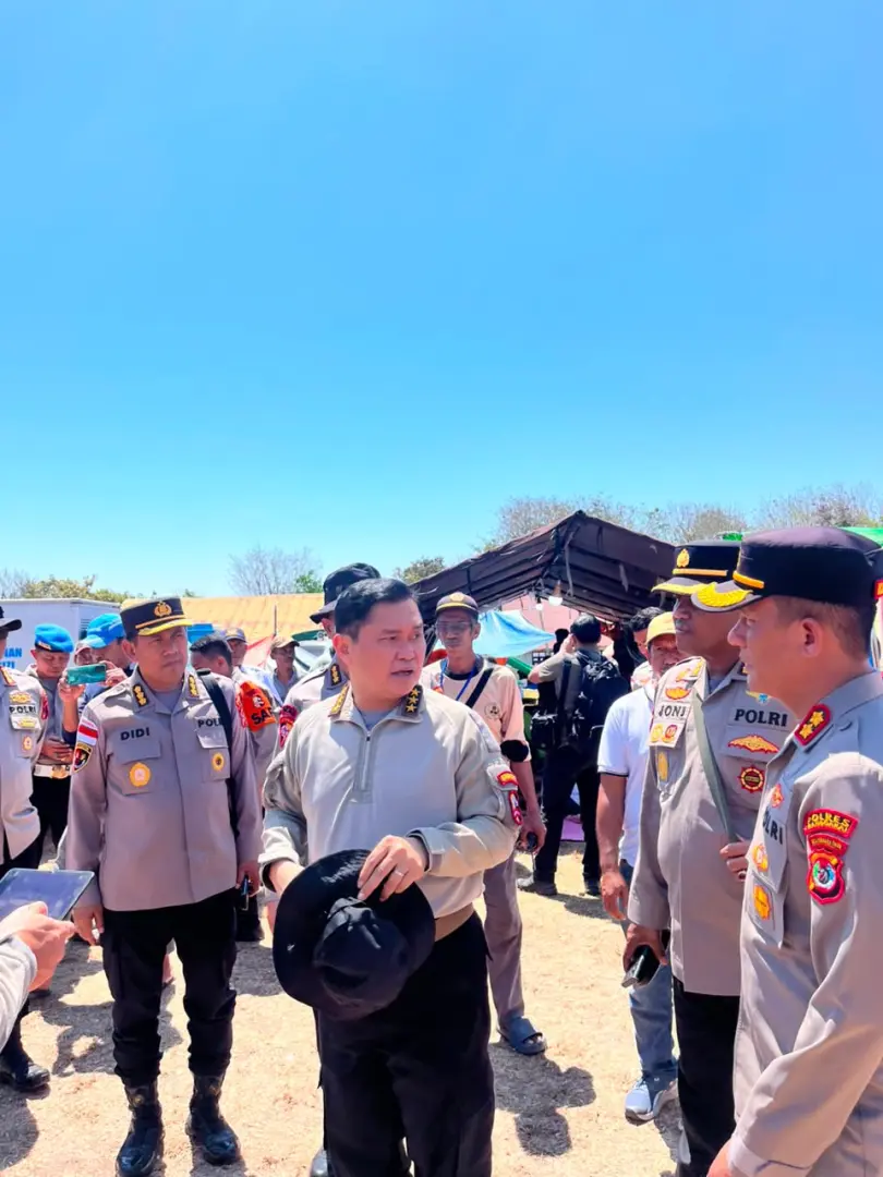 inp-chiefs-assistant-ops-directly-monitors-aid-delivery-to-earthquake-affected-area-in-ntt