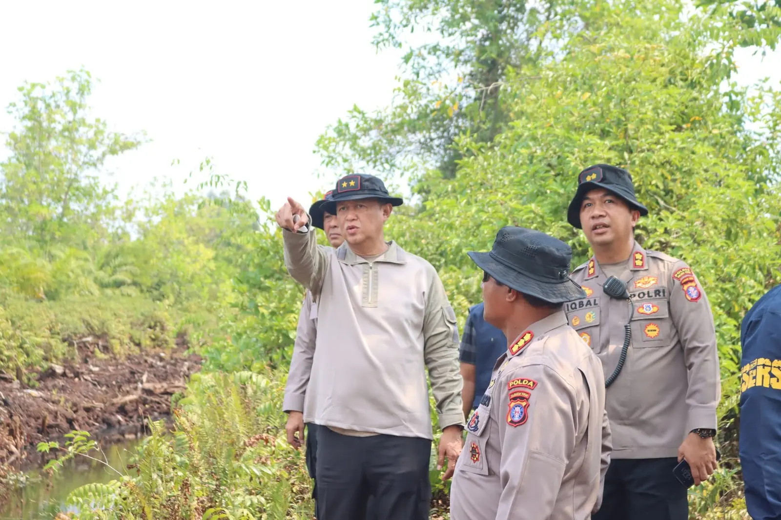 wildfire-in-tumbang-nusa-is-successfully-contained-police