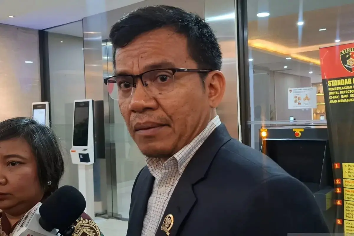 komnas-ham-instructs-police-to-investigate-the-allegation-of-mass-organization-involvement-in-pejompongan-riot