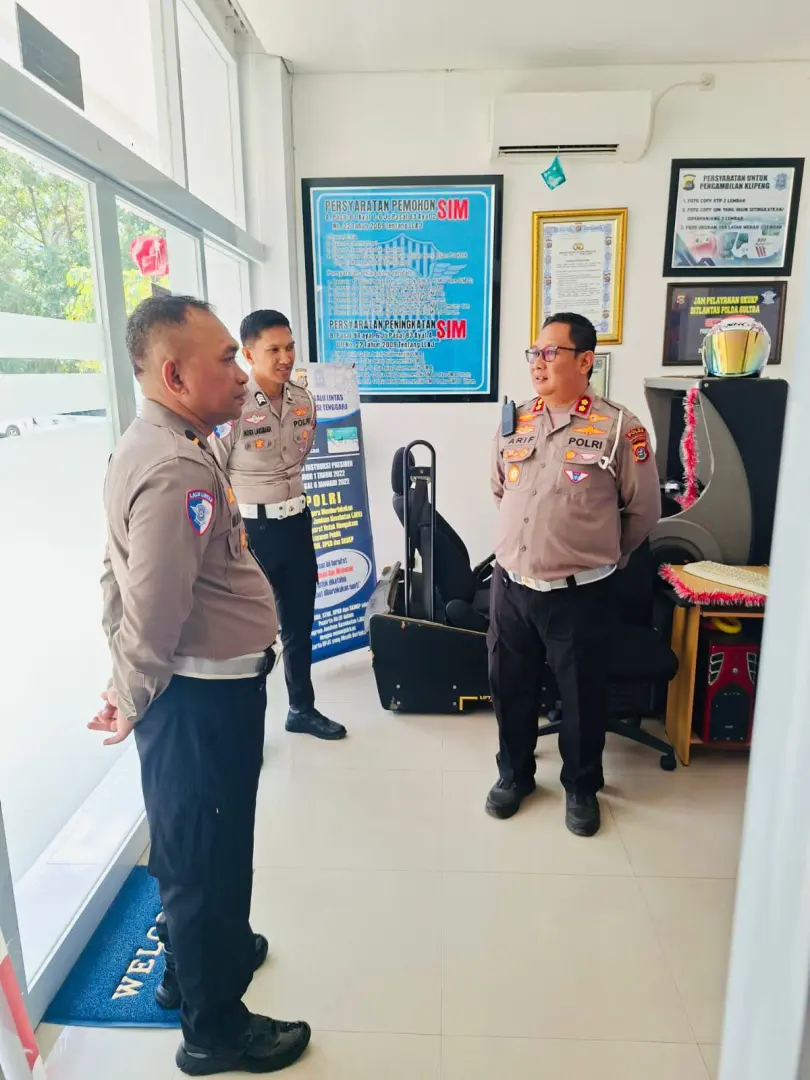 southeast-sulawesi-police-upgrade-driving-license-services-for-priority-groups