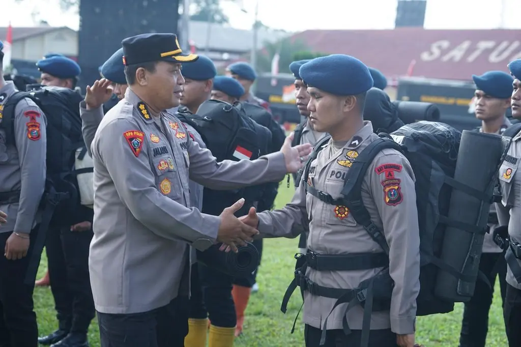north-sumatra-police-alert-100-brimob-officers-following-sinabung-eruption