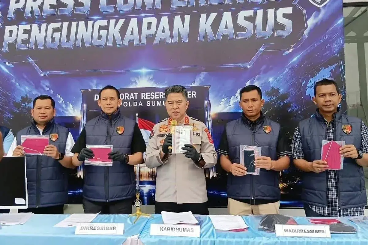 sharing-pornographic-content-on-social-media-a-woman-apprehended-by-police-in-north-sumatra