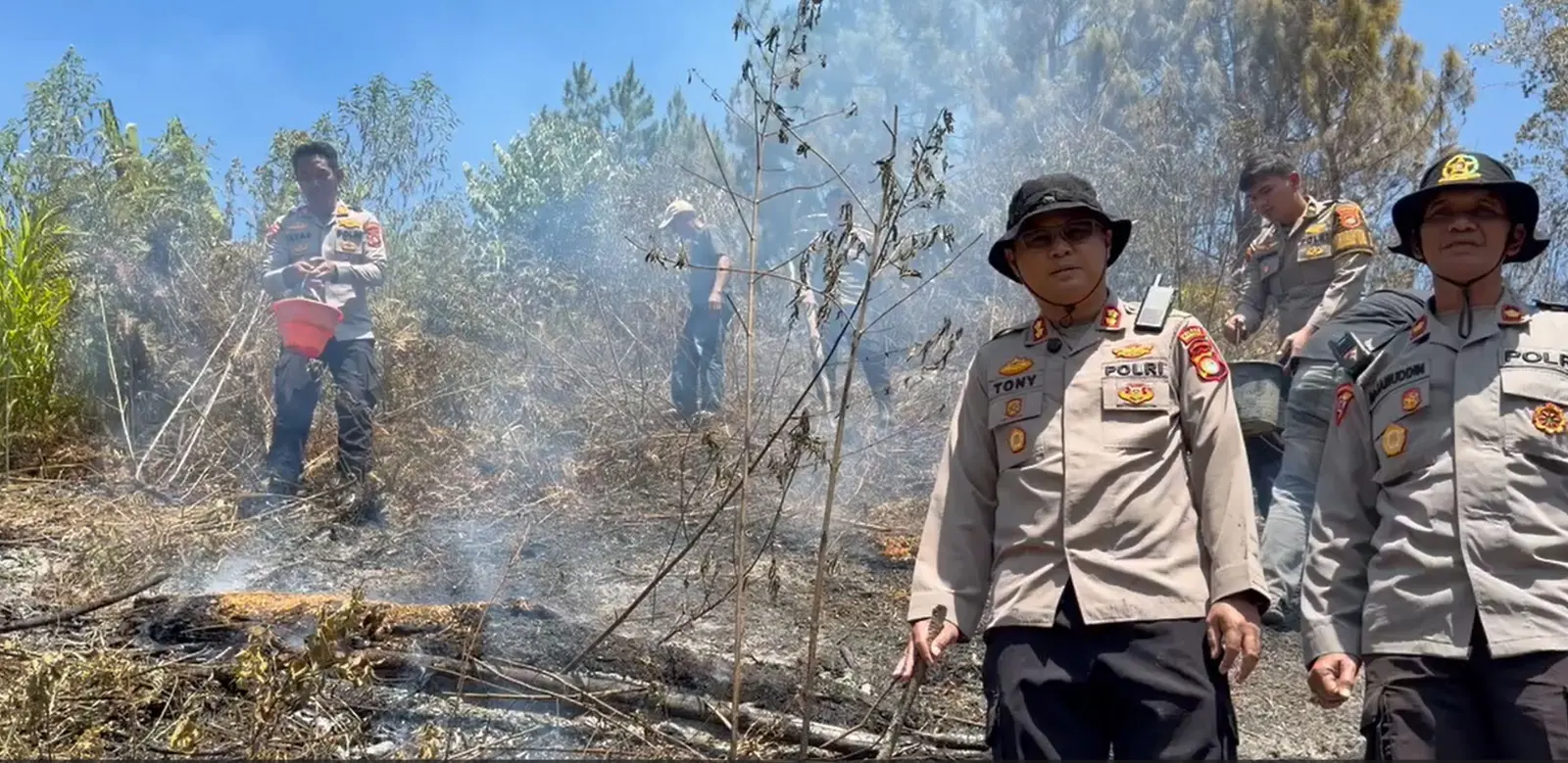 wildfire-destroys-five-hectares-of-land-in-mamasa-west-sulawesi