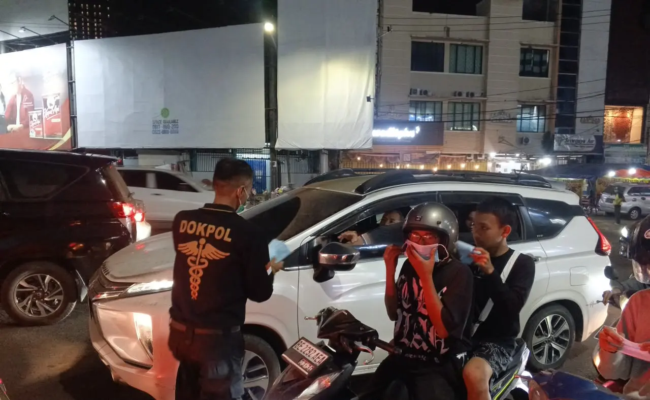 lampung-police-prepare-health-mitigation-as-mount-anak-krakatau-erupts