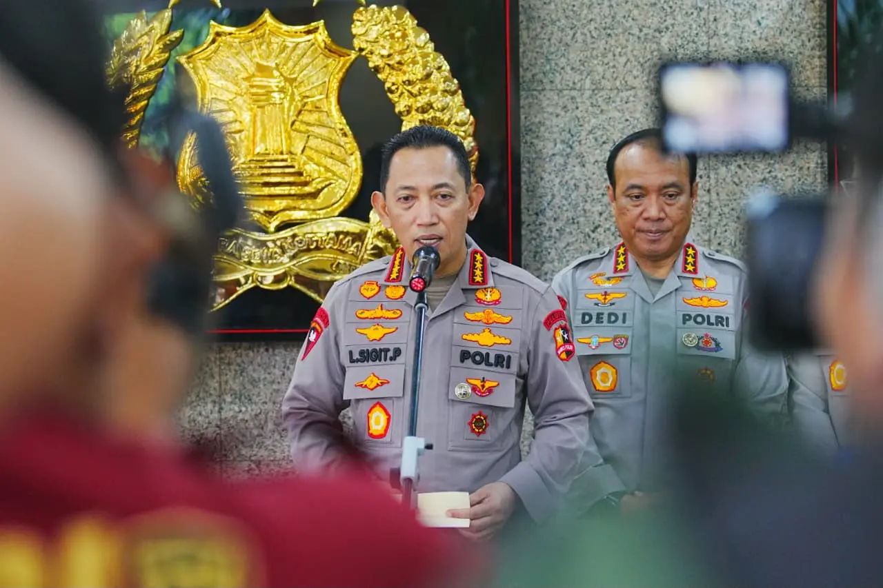 inp-chief-instructs-all-personnel-to-stand-ready-in-anticipating-mount-anak-krakataus-eruption