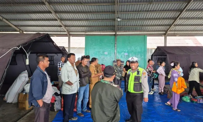 418-refugees-of-kuta-tengah-village-returned-to-homes