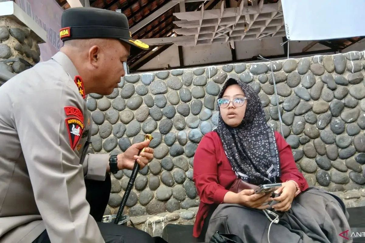 police-encourages-the-family-of-missing-journalist-in-sunda-strait