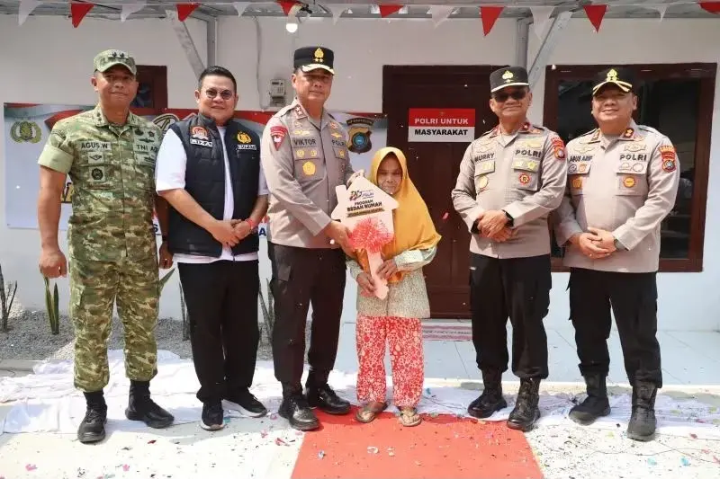 bangka-belitung-police-chief-inaugurates-house-renovation-in-south-bangka