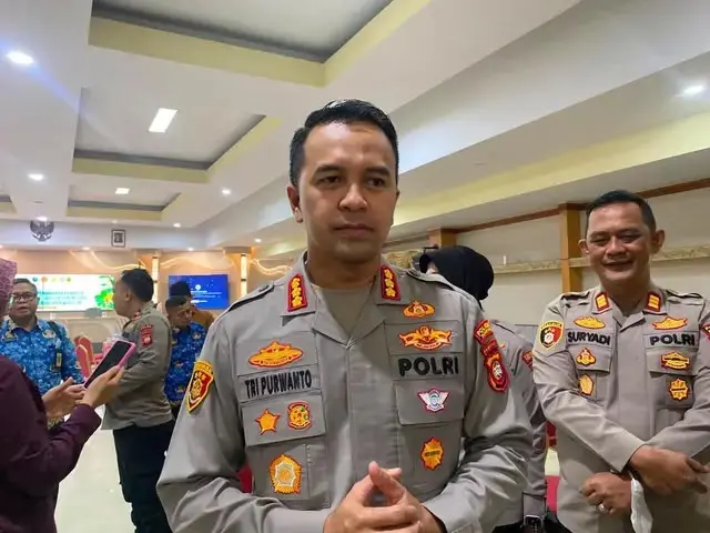 Police Investigate the Burned Land at Six Locations in Pontianak