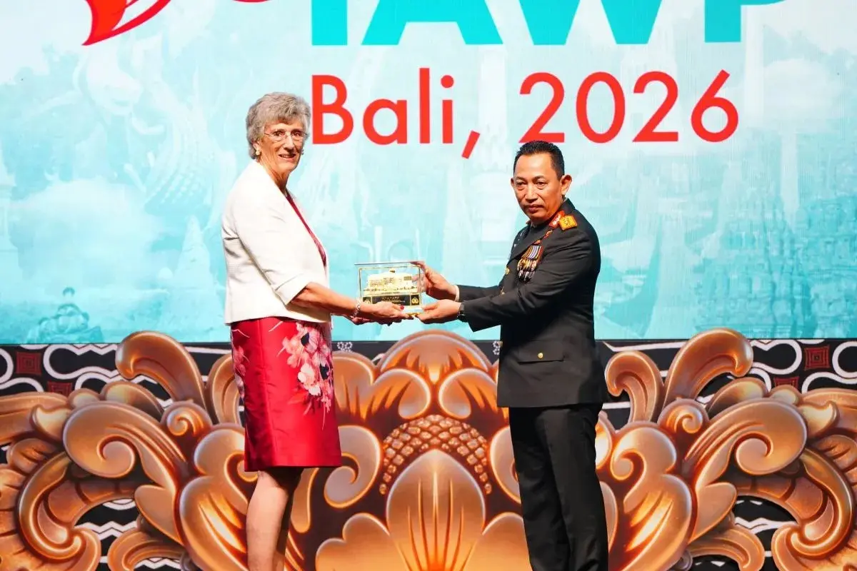INP Chief Encourages Female Officers to Prepare for Top Leadership
