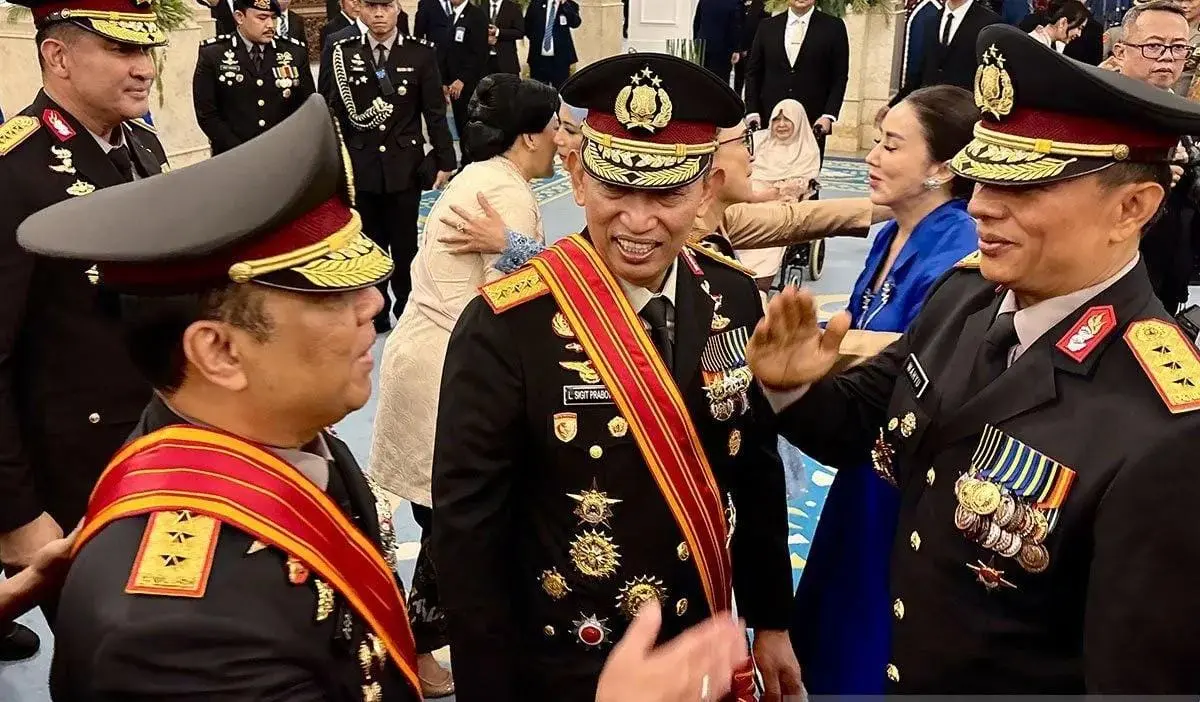 INP Hold Farewell Parade for Outgoing Leaders Listyo Sigit and Dedi Prasetyo