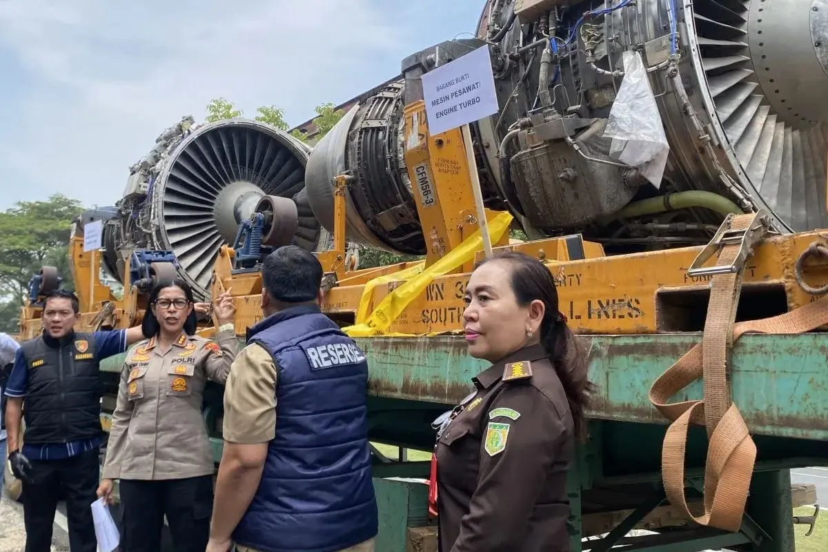 three-illegal-aircraft-engines-worth-idr-30-billion-seized-in-batam