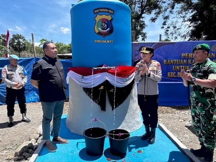East Nusa Tenggara Police Build Borewell to Provide Clean Water for Border Villagers