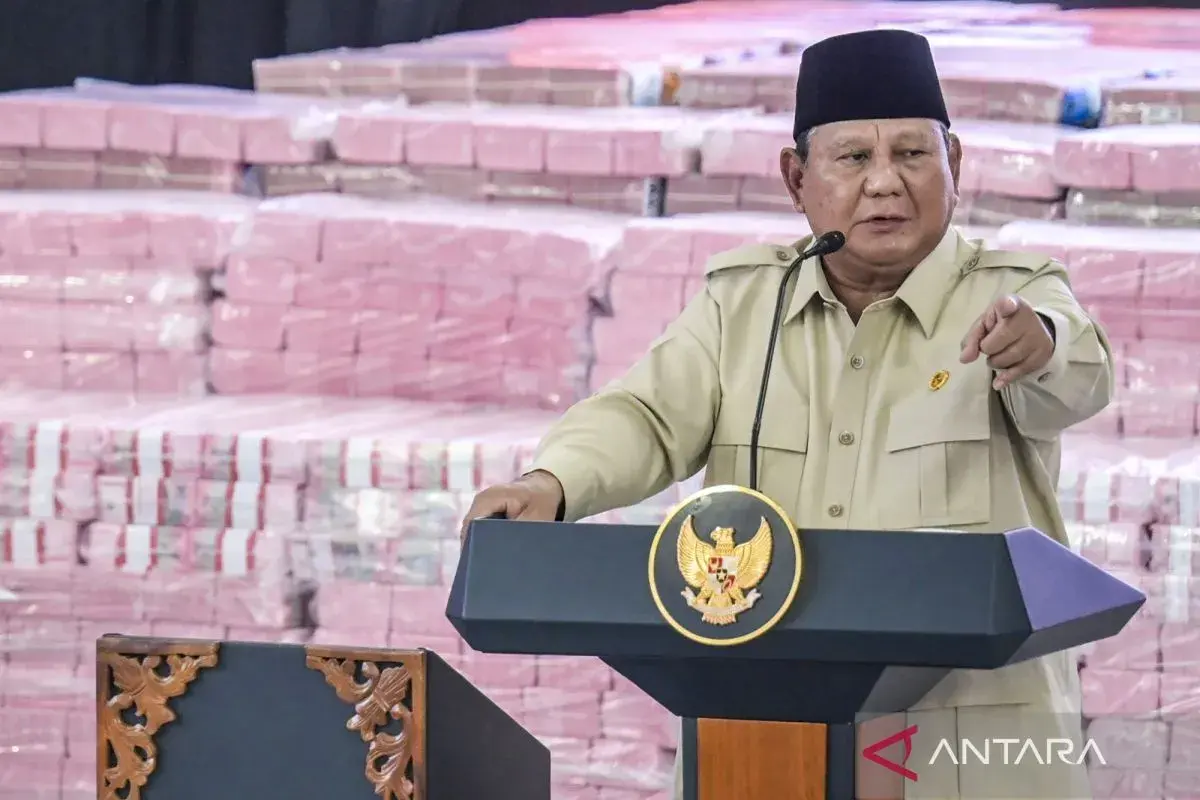 Govt. Policy Must Side with the People: Prabowo