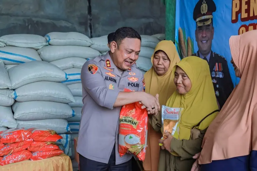 Supporting Farmers Welfare, Police Absorbs Harvest in Jember