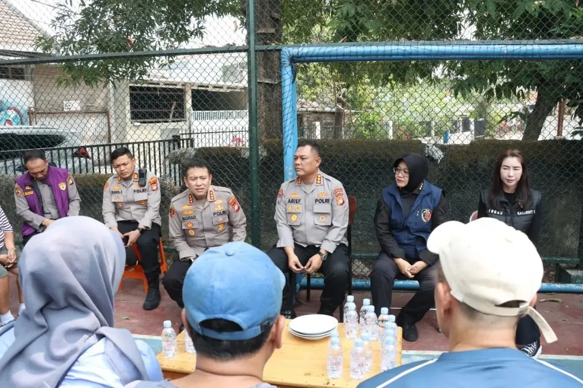 west-jakarta-police-conduct-trauma-healing-following-kampung-ambon-drug-raid