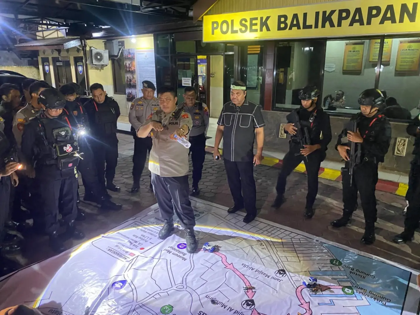 joint-security-personnel-raids-drug-village-in-gunung-bugis-two-arrested