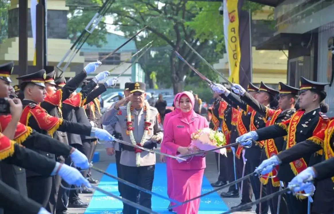West Java Police Chief Demands Fair Transparent Law Enforcement