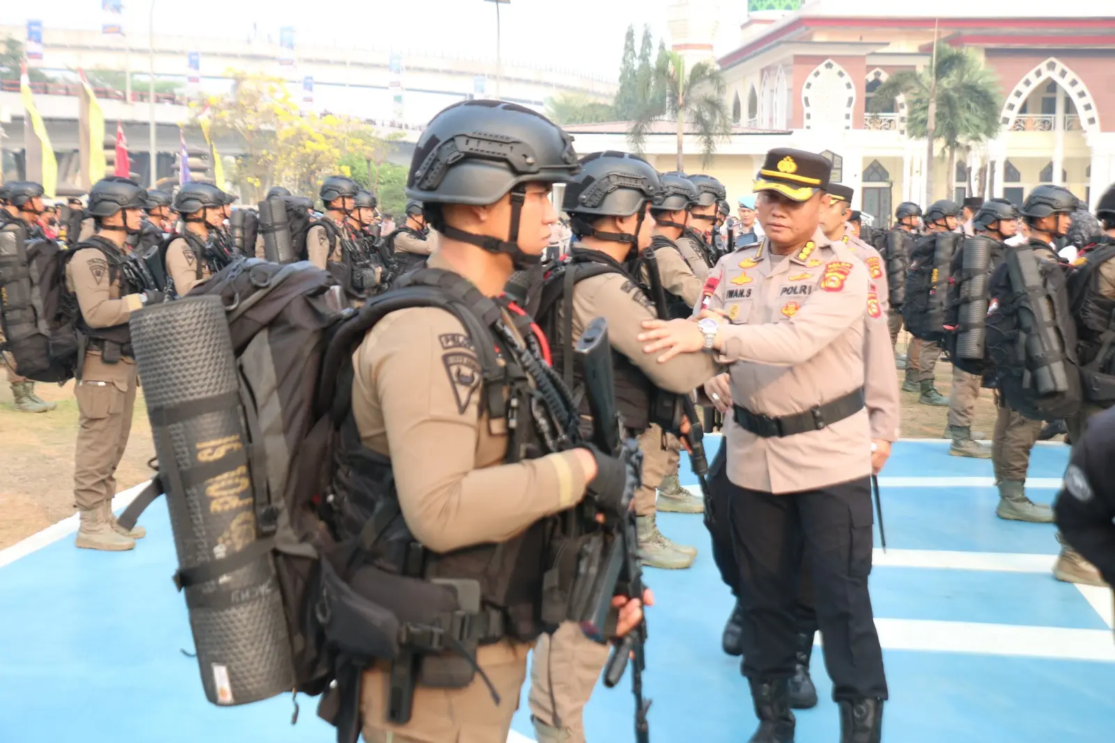 75 South Sumatra Police Personnel Deployed to Central Papua to Handle Wildfire