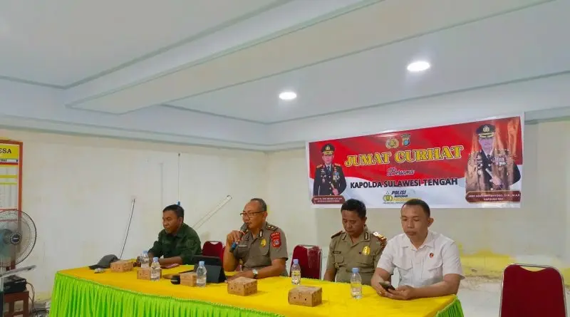 Central Sulawesi Police Engages Sigi Residents in Friday Program