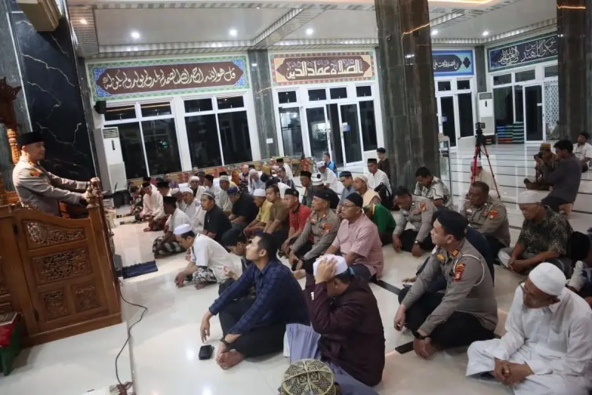 Tanjung Priok Port Police Chief Urges Muara Angke Residents to Prevent Bullying