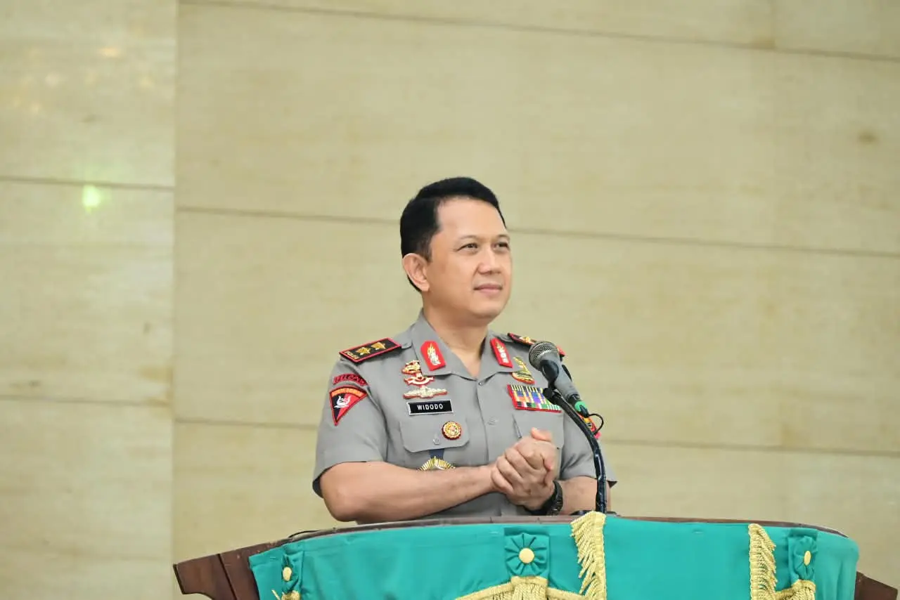 Jambi Police Chief Visits Kotabaru HKBP Church to Promote Interfaith Tolerance and Security