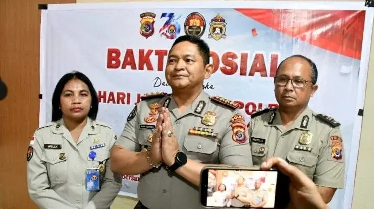 East Nusa Tenggara Police Distributes Aid for 75th Anniversary of INP PR Division