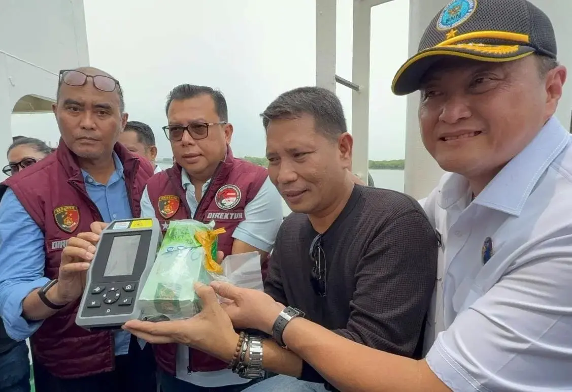 ship-secured-after-smuggling-drugs-in-north-sumatra-eight-suspects-arrested