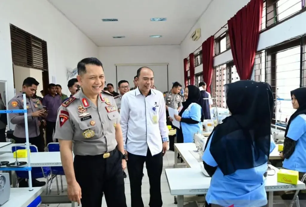 ambi Police Partner with Manpower Ministry to Support Vocational Job Training
