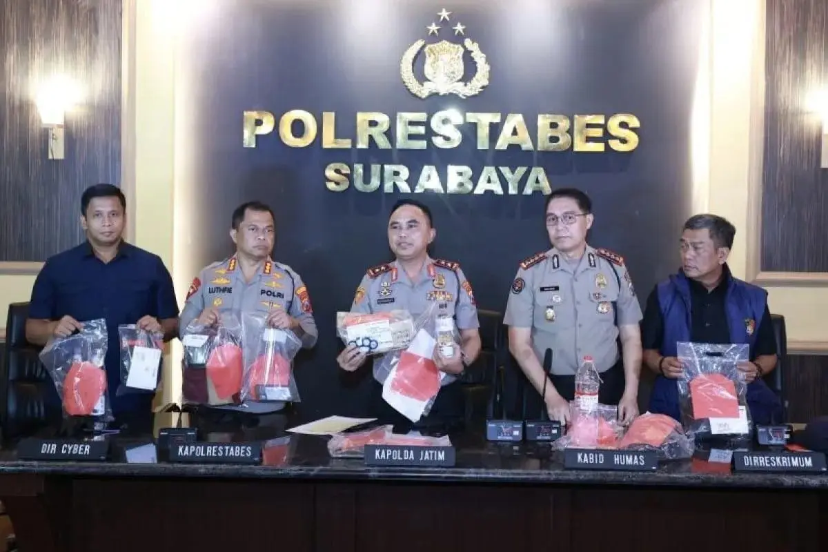 11-individuals-arrested-for-allegedly-inciting-unrest-on-student-protest-in-surabaya