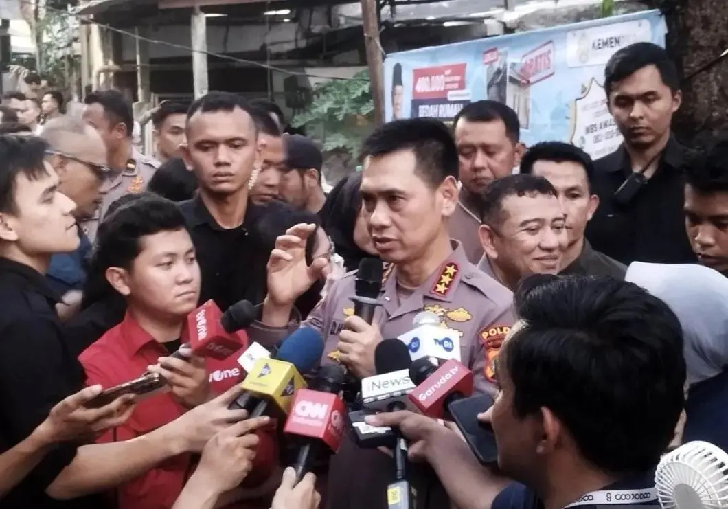 Jakarta Police Gives Full Support in the Renovation Program of a Kampung Ambon
