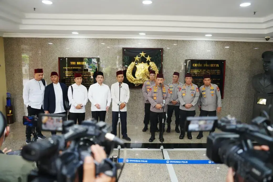 mbg-poisoning-case-across-the-regions-to-be-investigated-thoroughly-chief-sigit-says