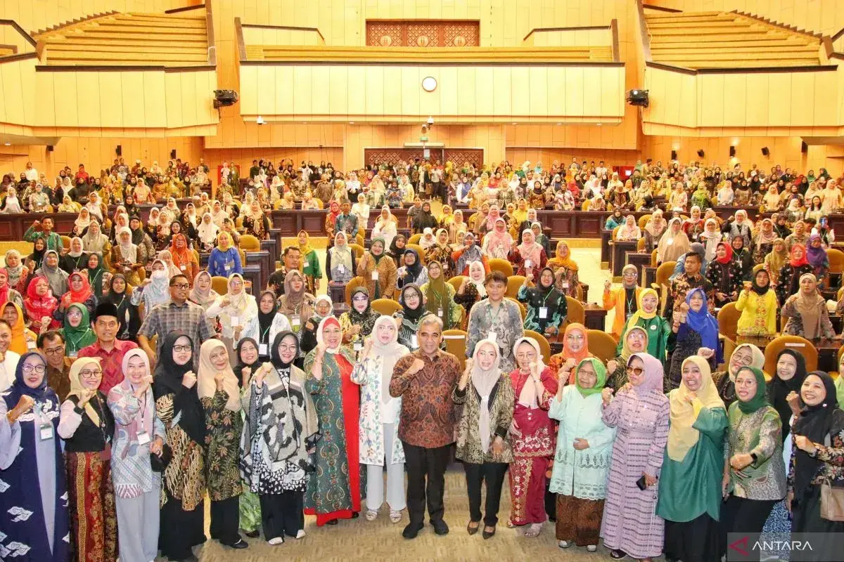 women-plays-vital-role-in-creating-states-golden-generation-muzani-says