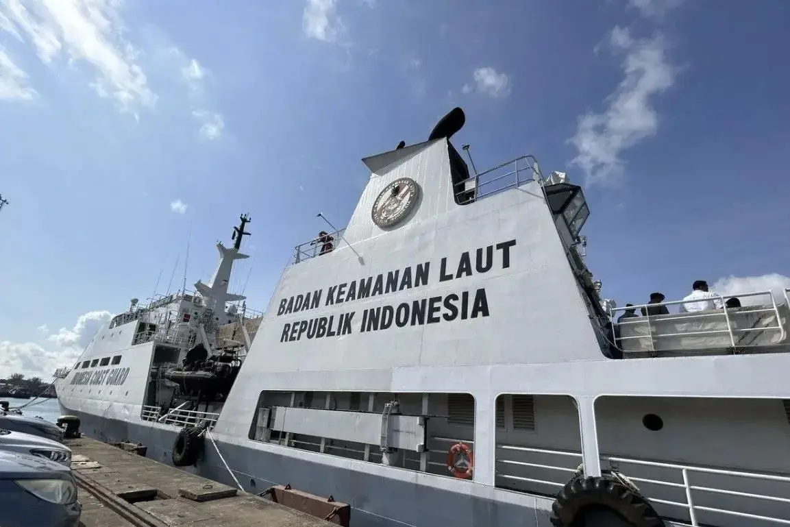 ship-collision-in-batam-caused-by-bad-weather-bakamla