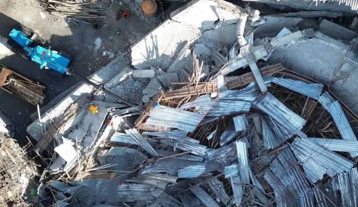 families-ok-cranes-grim-turn-in-al-khoziny-rescue-effort