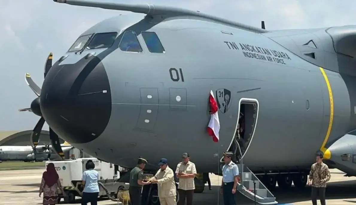 president-prabowo-hands-over-indonesias-new-airbus-a400m-orders-air-ambulance-upgrade